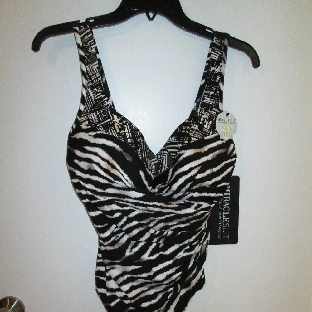 Miraclesuit Escape One Piece in Tigre Sombre NWT Sz 16 - Picture 8 of 15